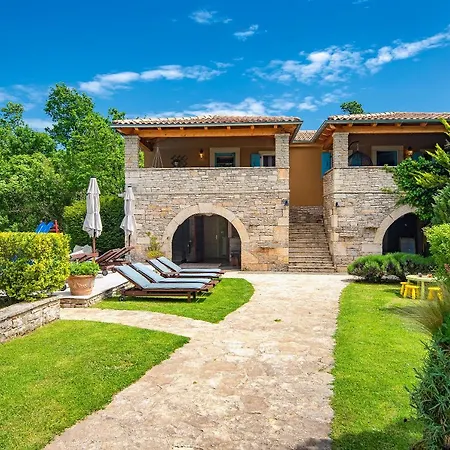 펜션 Casa Karnevali *