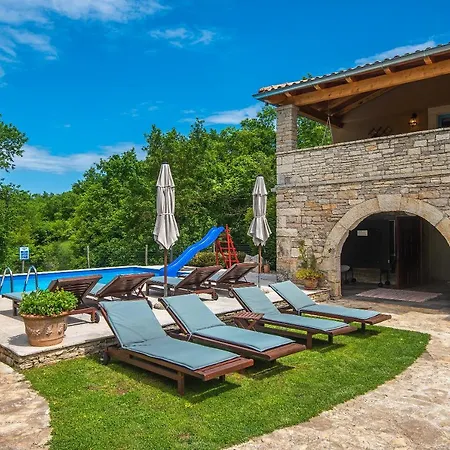 Casa Karnevali Prázdninový dům