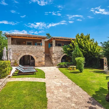 Casa Karnevali Zminj